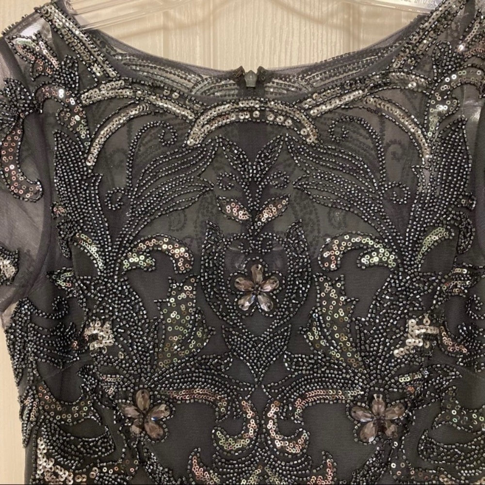 Xscape Beaded Bodice Embellished Short Sleeve Chiffon Gown in Charcoal Size 16 - Picture 11 of 13